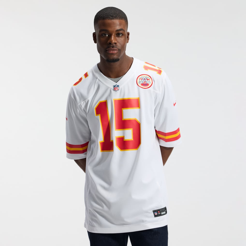 Patrick Mahomes #15 Kansas City Chiefs White jersey
