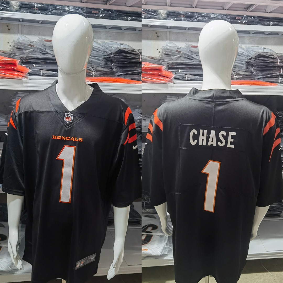 Black Ja’Marr Chase #1 Cincinnati Bengals jersey on a mannequin, front and back views