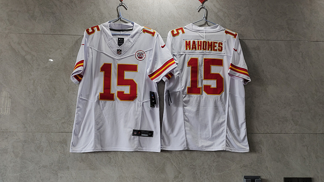 Patrick Mahomes #15 Kansas City Chiefs Jersey | Believe in the Comeback - Image 11