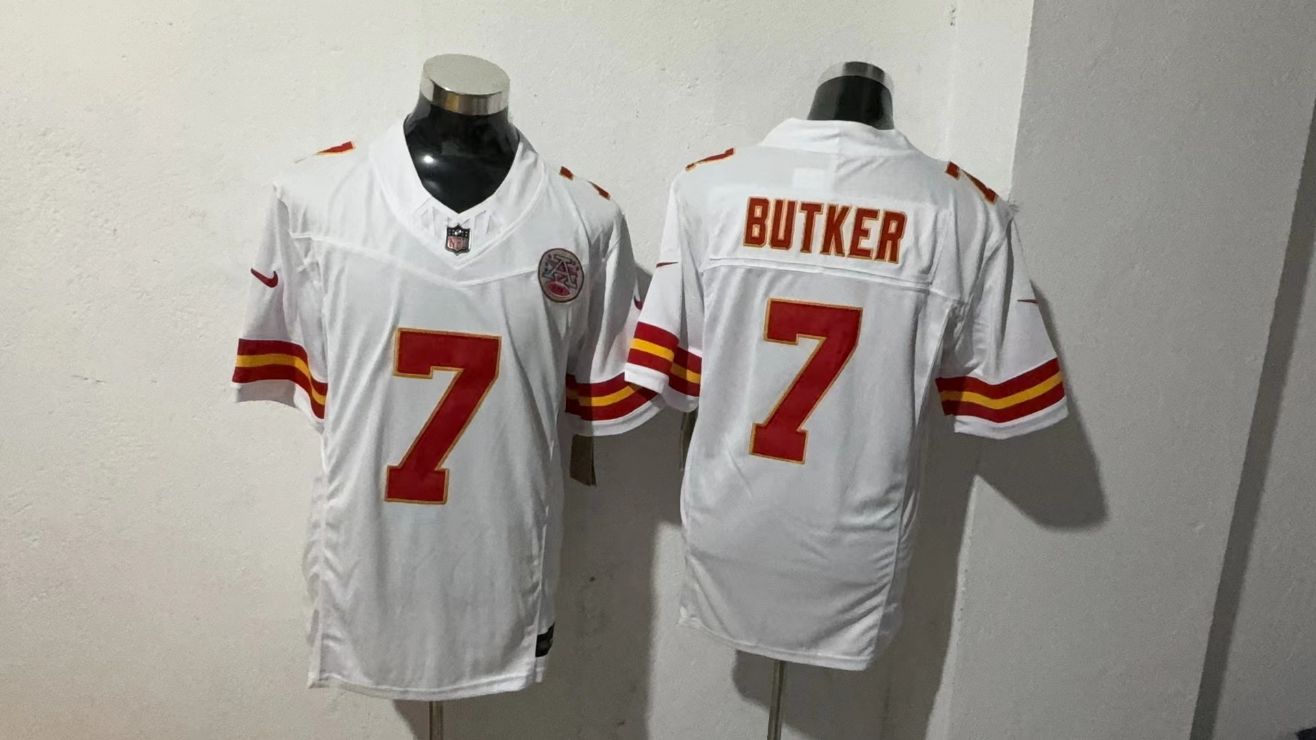 Harrison Butker #7 Kansas City Chiefs White Away Jersey — supplier front and back
